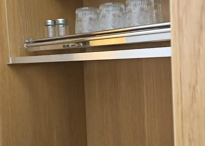 Carlo Di Borbone - Chiaia Appartamento *