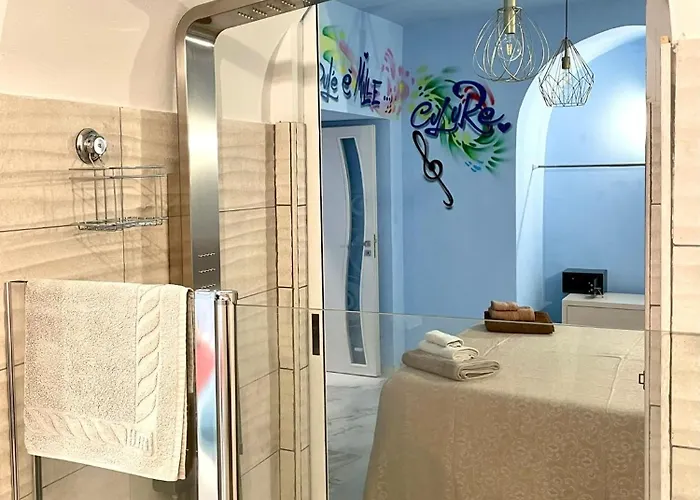 Appartamento Carlo Di Borbone - Chiaia *